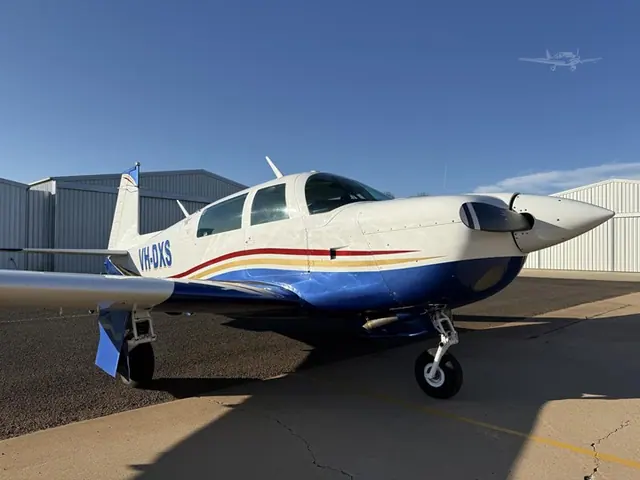 1979 Mooney M20J 201