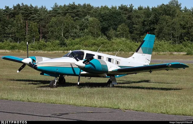 1989 Piper PA-34-220T Seneca III