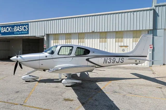 2023 Cirrus SR22T-G6 GTS (N39JS)