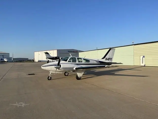 1969 Beechcraft B55 Baron