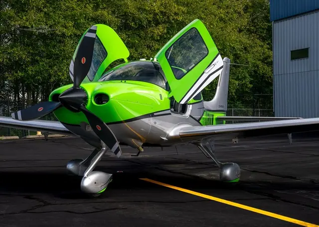 2017 Cirrus SR22-G6 (N28NW)
