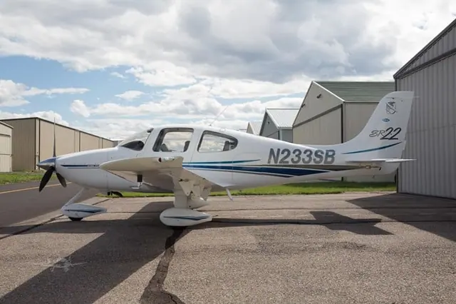 2002 Cirrus SR22 (N233SB)