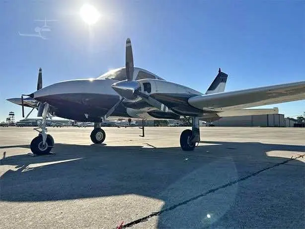 1967 Cessna 310p