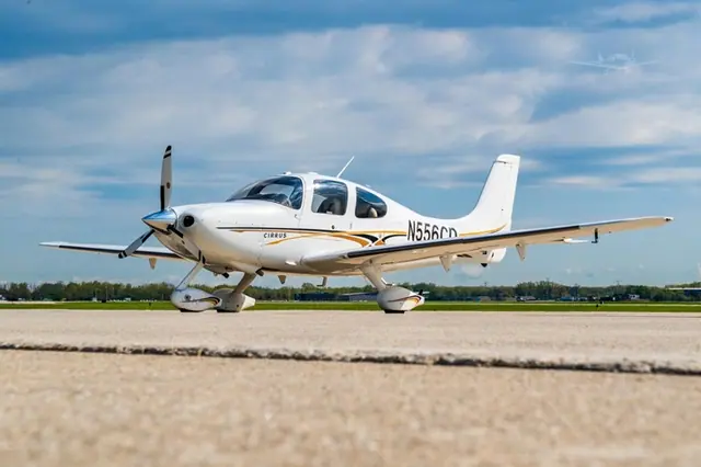 2004 Cirrus SR22-G2