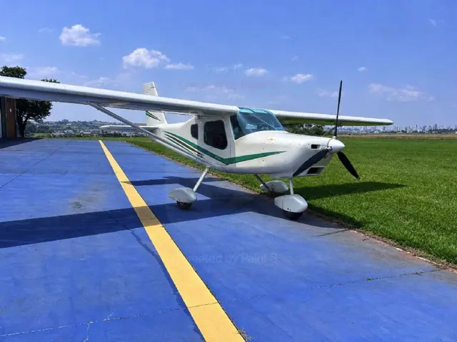 Flyer Pelican 500BR 2004