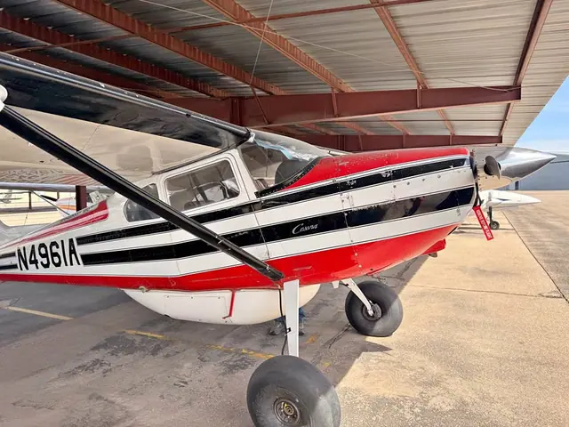 1956 Cessna 180