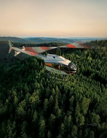 2028 Robinson R88