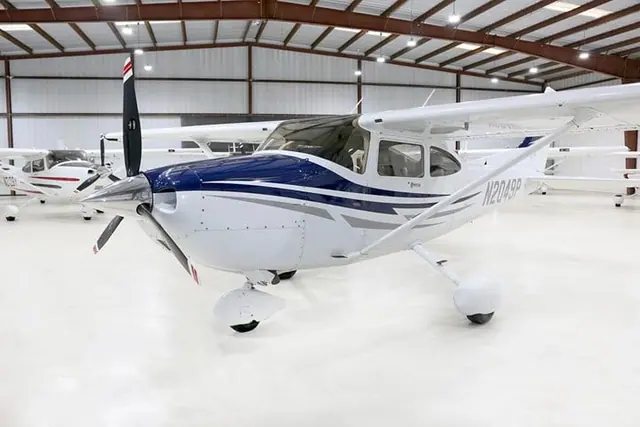2005 Cessna Turbo 182T Skylane (N2049P)