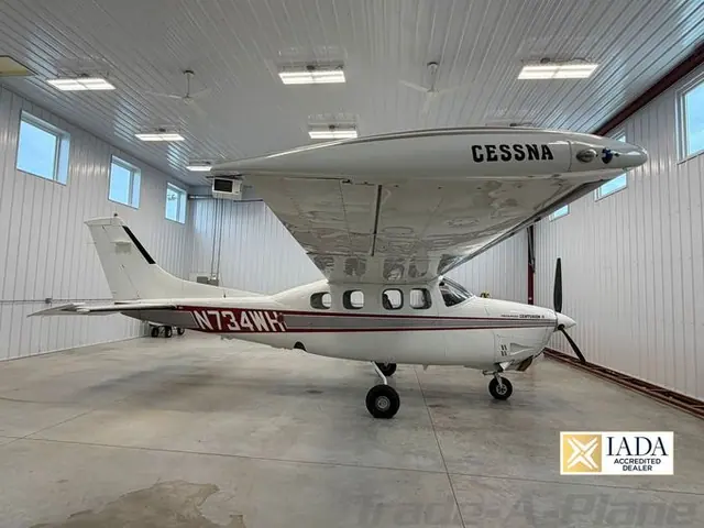 1981 Cessna P210N
