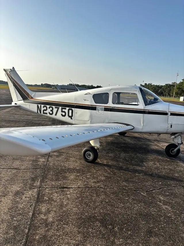 1963 TAA Beechcraft Musketeer B23 - Garmin Autopilot