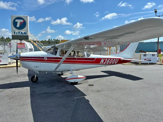 Classic 1963 Cessna 182F Full IFR with Autopilot