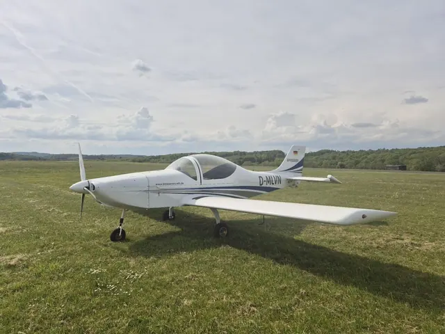 2011 Ultraleichtflugzeug Breezer B400-6 100PS in Edrw