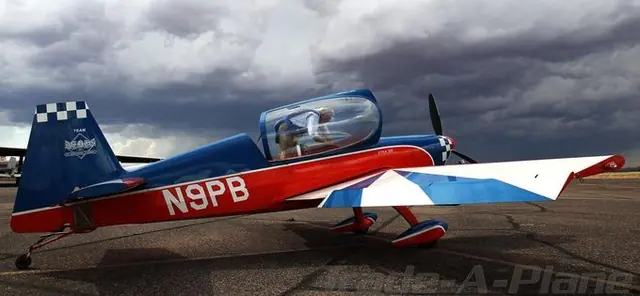 1998 Extra Flugzeugbau EA 200