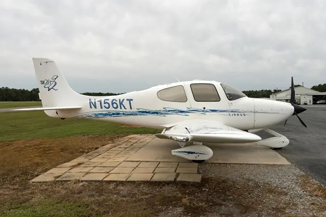 2006 Cirrus SR20-G2 (N156KT)