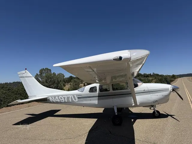 1965 Cessna 210