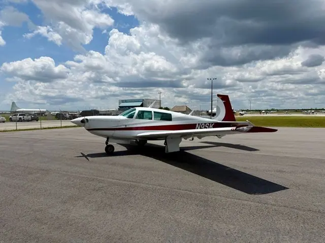 1981 Mooney M20K 231