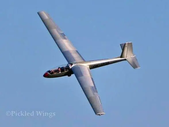 Let L-13 Blanik Glider