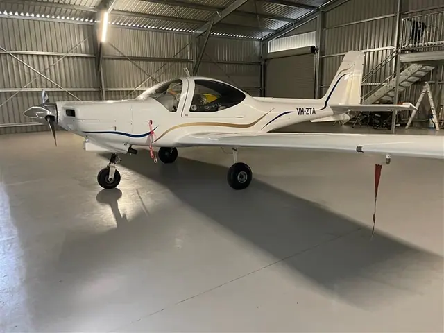 1995 Grob G115