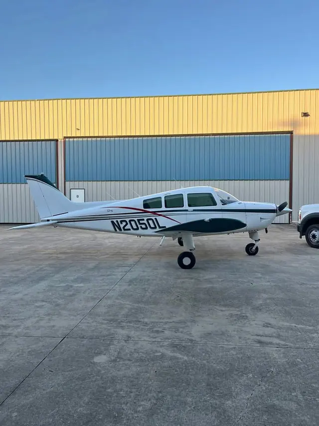 1976 Beechcraft C23 sundowner