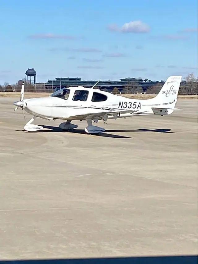 2006 Cirrus sr 22