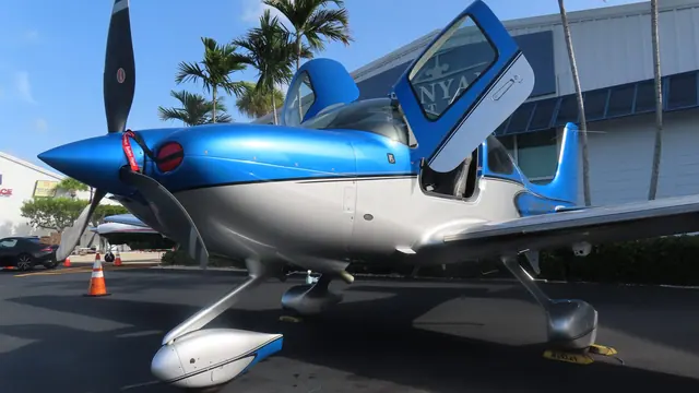 Cirrus SR22 G6 GTS Platinum Edition 2021