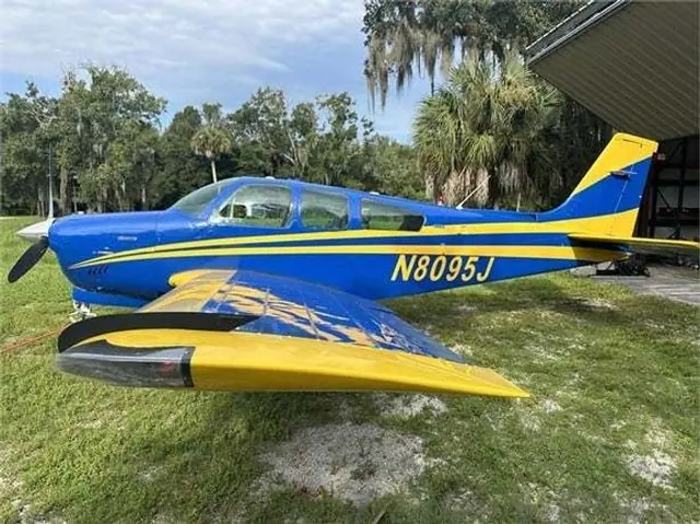 1974 Beechcraft F33A Bonanza