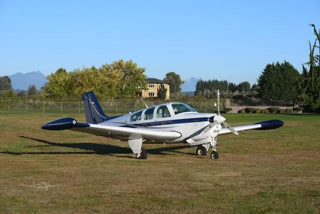 1988 Beechcraft F33A Bonanza