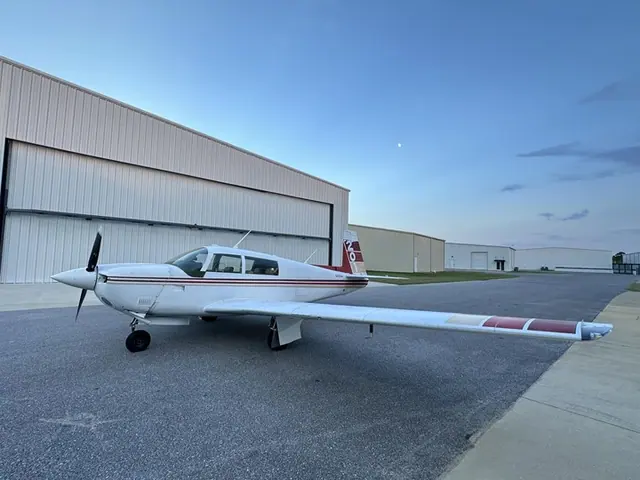1981 Mooney M20J 201