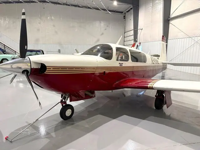 1996 Mooney M20M Bravo