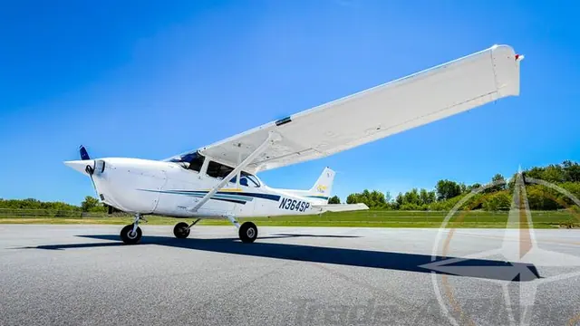 2001 Cessna 172S Skyhawk SP