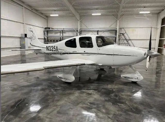 2006 Cirrus SR22