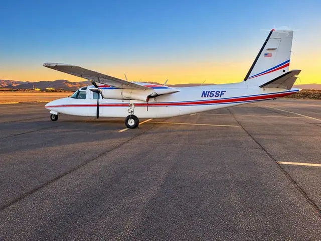 1979 Commander 690B