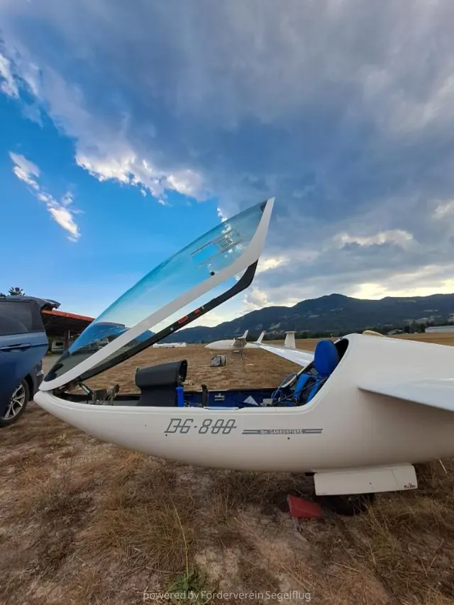 1995 DG Flugzeugbau DG 800 LA