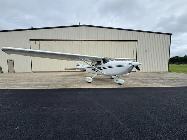 1998 Cessna 182S Skylane