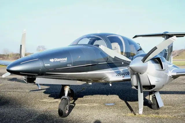 2017 Diamond DA62 168HP