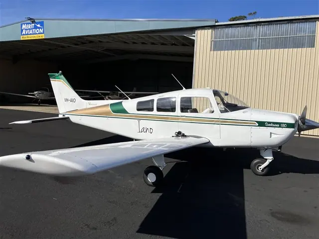 1976 Beechcraft C23 Sundowner