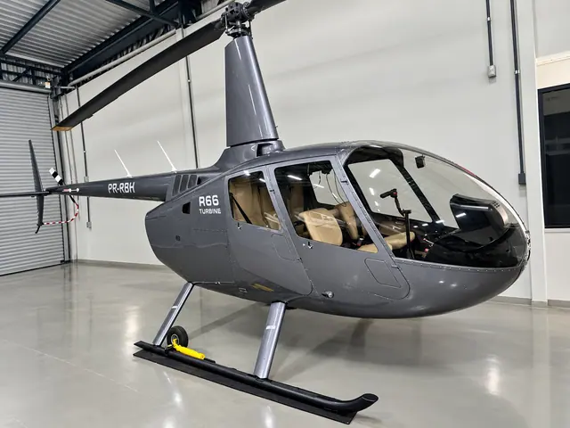 Robinson R66 2012