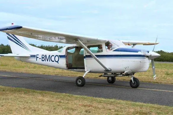 1963 Cessna U-206 Skywagon skydive