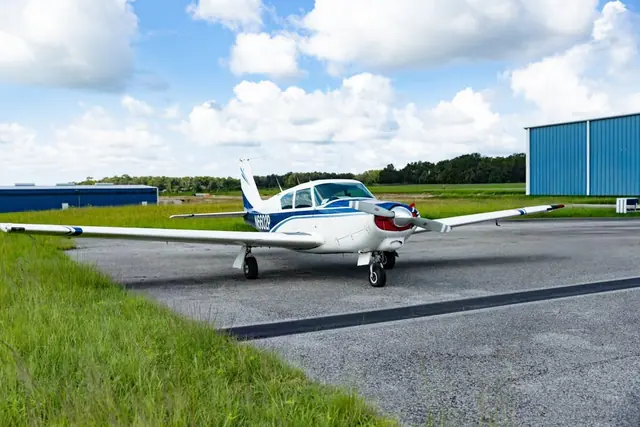 1960 Piper PA-24-180 comanche