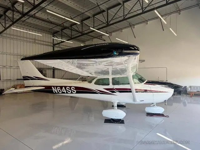 1975 Cessna 172M Skyhawk II