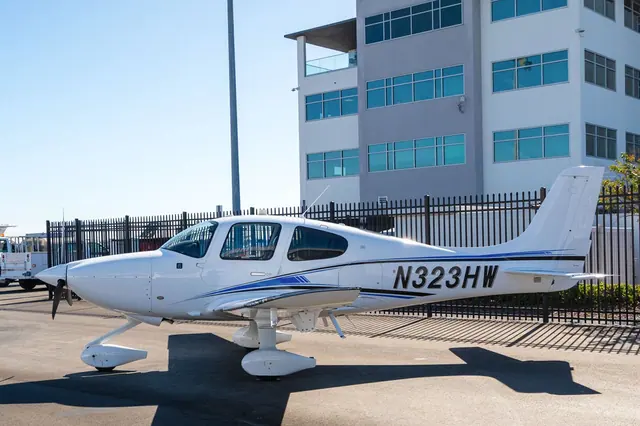 2021 Cirrus SR20 G6 (N323HW)