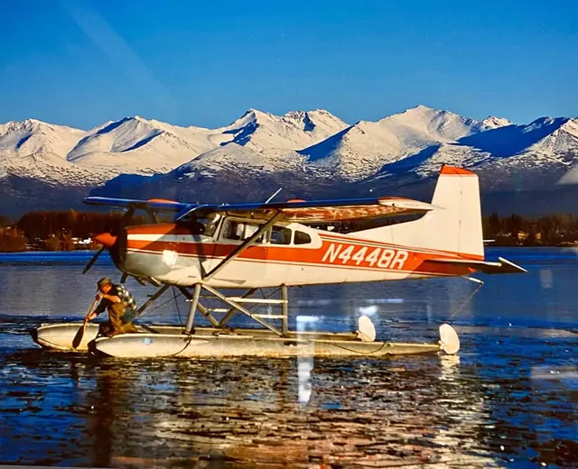 1976 Cessna 185f