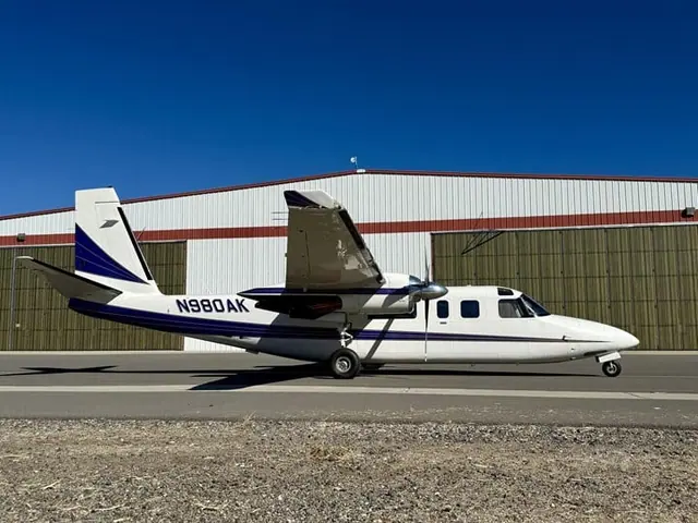 1980 Commander 840