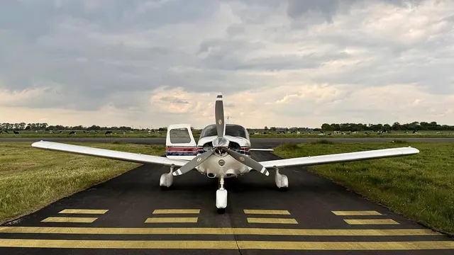1977 Piper PA-32-260 Cherokee Six GFC500