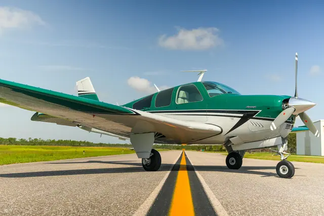 1976 Beechcraft F33A Bonanza