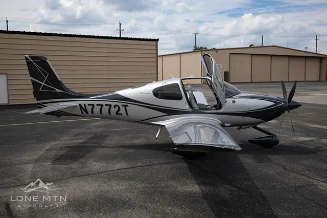 2022 Cirrus SR22-G6 Turbo (N7772T)