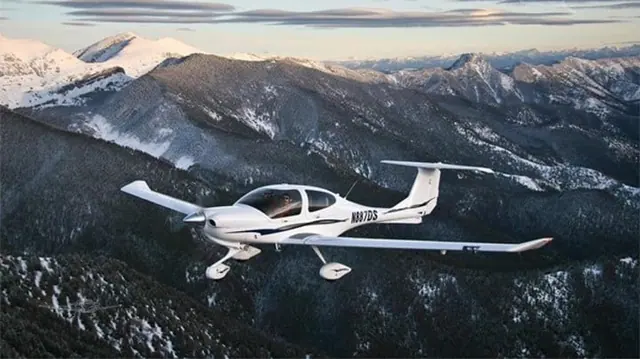 2026 Diamond DA40 XLT