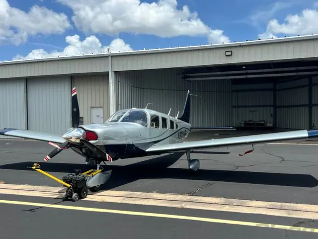 1974 Piper Cherokee 6/300