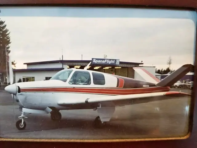 1950 Beechcraft B35
