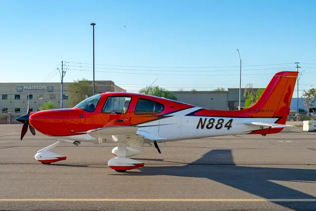 2021 Cirrus SR22-G6 GTS (N884)